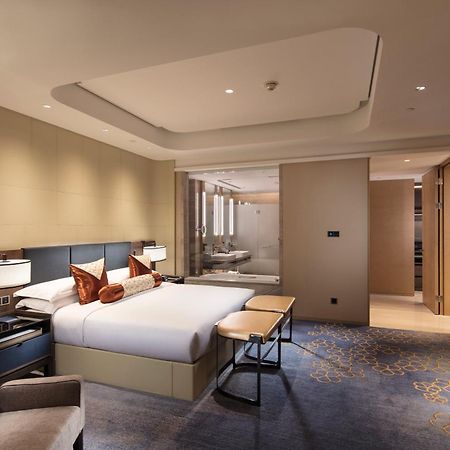 ฮิลตัน จี้หนาน เซาท์ โฮเต็ล แอนด์ เรสซิเดนซ์ Hotel จี่หนาน ภายนอก รูปภาพ