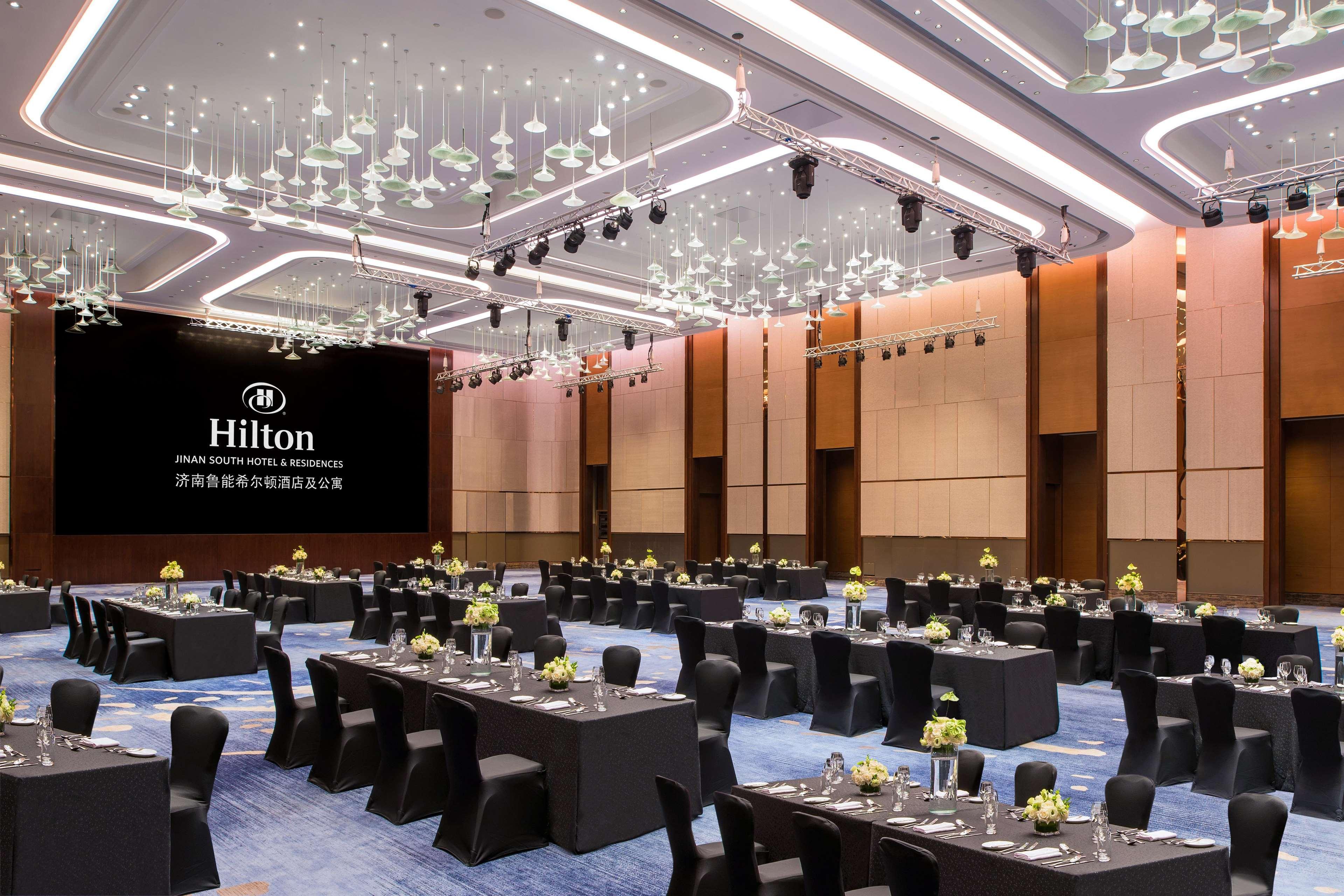 ฮิลตัน จี้หนาน เซาท์ โฮเต็ล แอนด์ เรสซิเดนซ์ Hotel จี่หนาน ภายนอก รูปภาพ