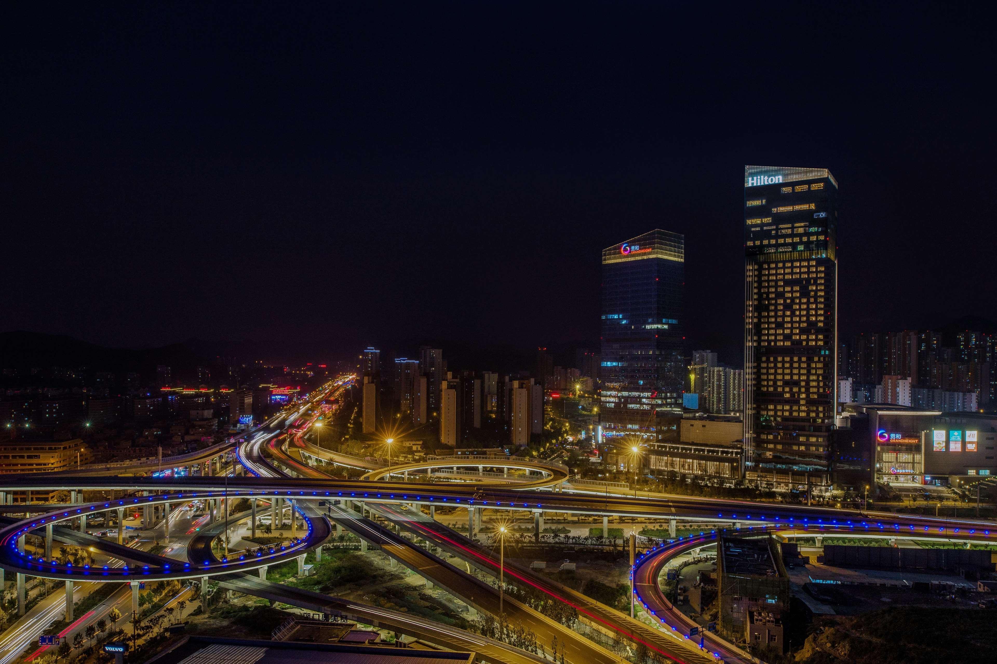 ฮิลตัน จี้หนาน เซาท์ โฮเต็ล แอนด์ เรสซิเดนซ์ Hotel จี่หนาน ภายนอก รูปภาพ
