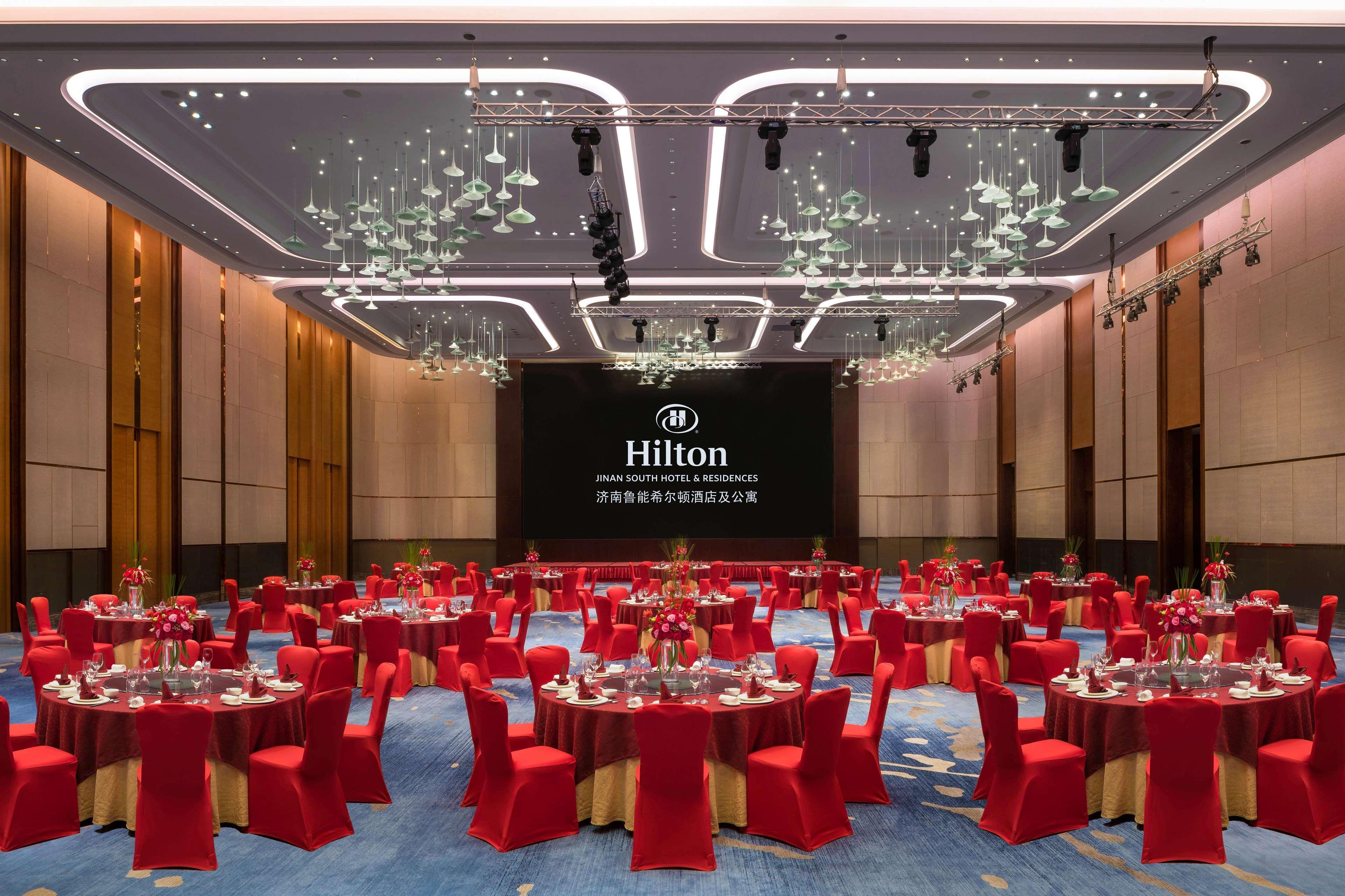 ฮิลตัน จี้หนาน เซาท์ โฮเต็ล แอนด์ เรสซิเดนซ์ Hotel จี่หนาน ภายนอก รูปภาพ