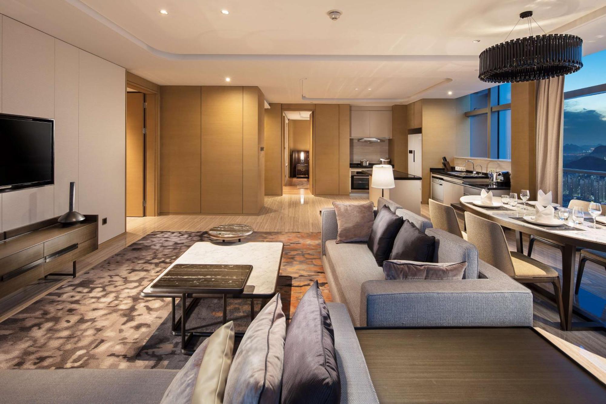 ฮิลตัน จี้หนาน เซาท์ โฮเต็ล แอนด์ เรสซิเดนซ์ Hotel จี่หนาน ภายนอก รูปภาพ